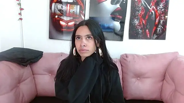 Miahotcs1 online show from 04-29-26, 03:05