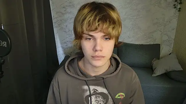 Bonnie And C1yde online show from 04-05-26, 05:15