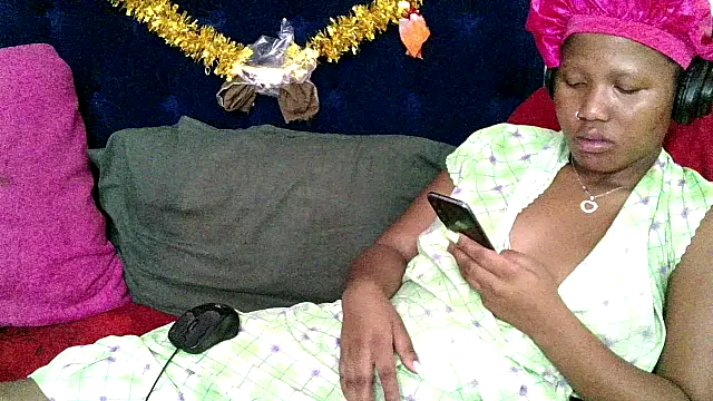 Snapshot of BUNNYCHOWX28 chatting on 01-06-26, 08:34 BUNNYCHOWX28 online show from 01-06-26, 08:34