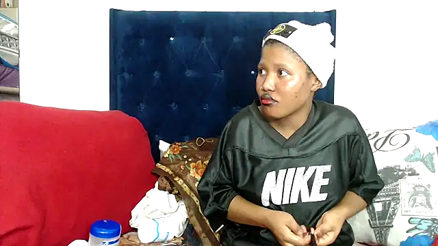 Snapshot of BUNNYCHOWX28 chatting on 02-01-26, 07:45 BUNNYCHOWX28 online show from 02-01-26, 07:45