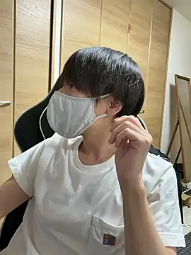 Snapshot of jiji9253 chatting on 05-19-26, 01:06 jiji9253 online show from 05-19-26, 01:06