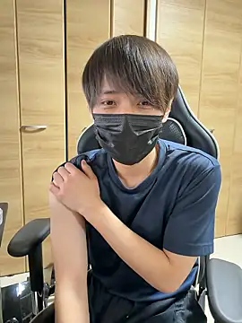 Snapshot of jiji9253 chatting on 06-17-26, 02:40 jiji9253 online show from 06-17-26, 02:40