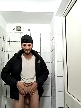 maxim27070 online show from 02-26-26, 04:06