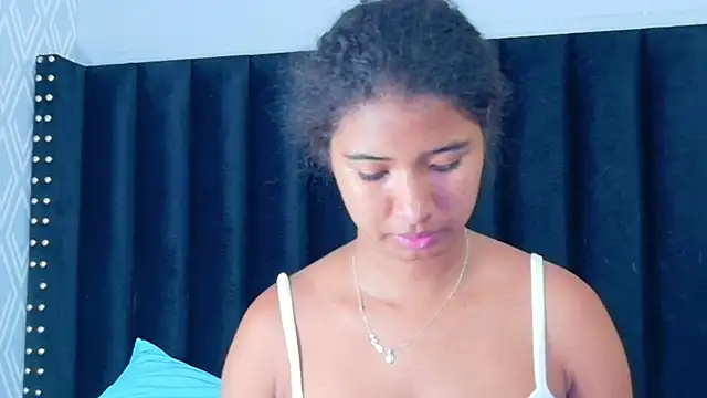 shyblacksweetiee online show from 04-26-26, 07:33