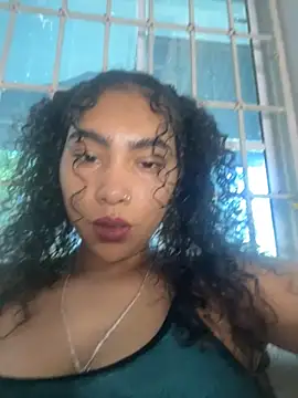 SophieD online show from 10-15-25, 12:16