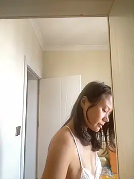 Snapshot of Mier-cn chatting on 10-28-25, 05:33 Mier-cn online show from 10-28-25, 05:33