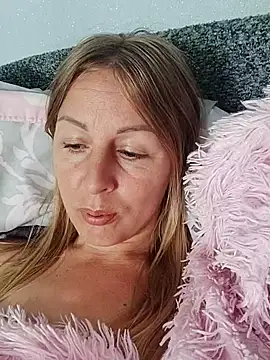 LunaSugarX online show from 09-20-25, 09:10