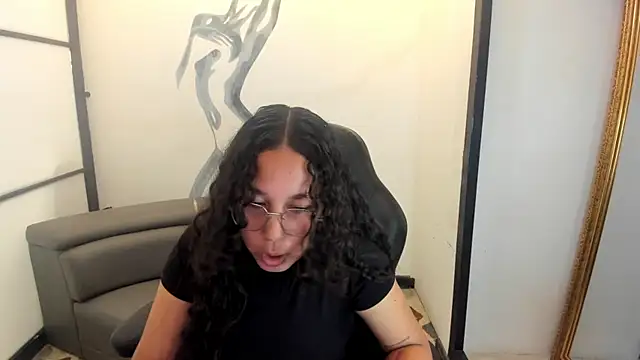 Noahsmitth  online show from 10-08-25, 04:21