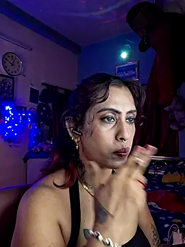 Snapshot of Love_Beauty01 chatting on 07-02-26, 06:58 Love Beauty01 online show from 07-02-26, 06:58