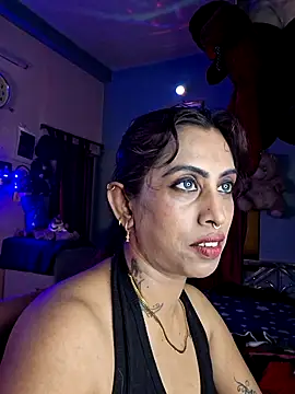 Snapshot of Love_Beauty01 chatting on 07-05-26, 07:10 Love Beauty01 online show from 07-05-26, 07:10