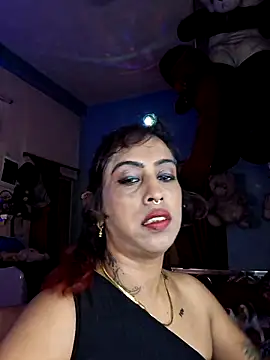 Snapshot of Love_Beauty01 chatting on 07-09-26, 06:45 Love Beauty01 online show from 07-09-26, 06:45