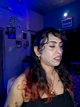Snapshot of Love_Beauty01 chatting on 07-21-26, 07:05 Love Beauty01 online show from 07-21-26, 07:05