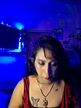 Snapshot of Love_Beauty01 chatting on 07-27-26, 06:48 Love Beauty01 online show from 07-27-26, 06:48