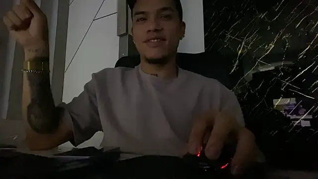 AlphaMasterXxx online show from 09-17-25, 12:56