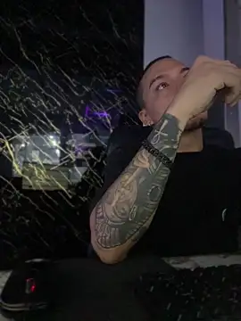 AlphaMasterXxx online show from 11-25-25, 04:12