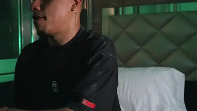 AlphaMasterXxx online show from 04-13-26, 03:56