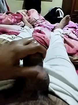 Snapshot of Sambox979 chatting on 03-05-26, 01:01 Sambox979 online show from 03-05-26, 01:01