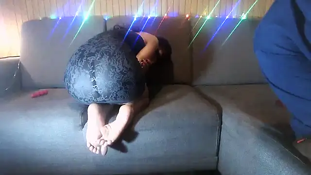 Snapshot of TheBunnyAndTheMaster chatting on 10-22-25, 12:22 TheBunnyAndTheMaster online show from 10-22-25, 12:22