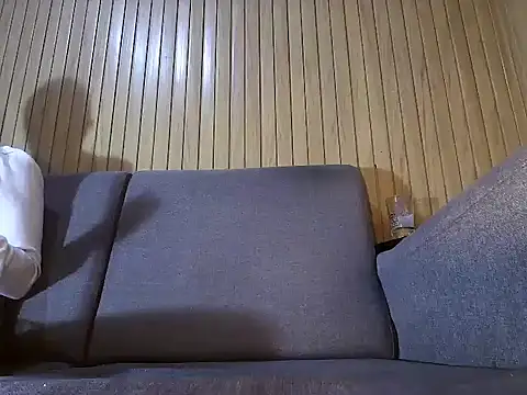 Snapshot of TheBunnyAndTheMaster chatting on 12-22-25, 12:40 TheBunnyAndTheMaster online show from 12-22-25, 12:40