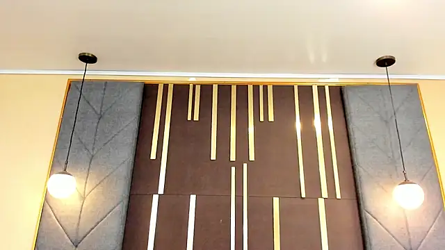 OliviGrace online show from 04-11-26, 09:08