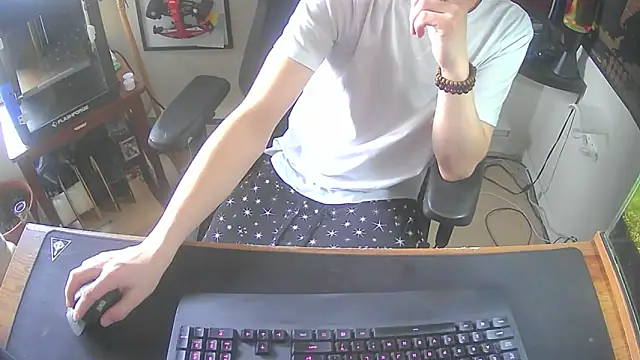 Snapshot of k_dick chatting on 04-01-26, 12:11 k dick online show from 04-01-26, 12:11