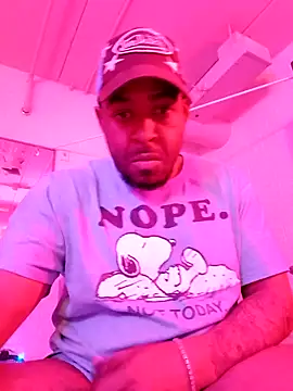 Snapshot of Nuttygmarley chatting on 11-28-25, 01:47 Nuttygmarley online show from 11-28-25, 01:47