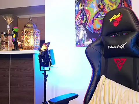 logan hugh8 online show from 10-13-25, 11:16