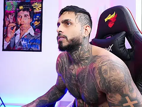 logan hugh8 online show from 10-22-25, 09:47