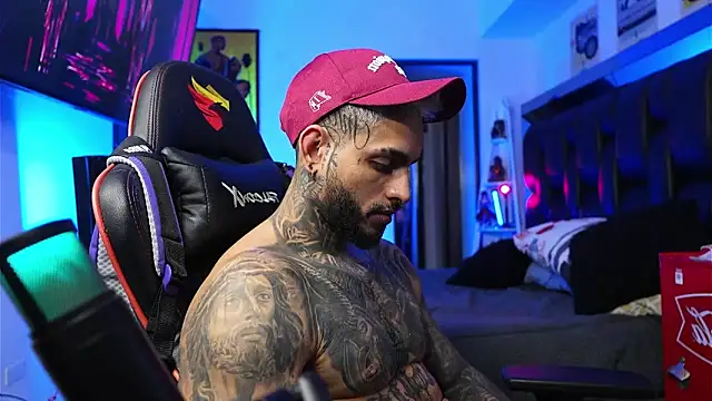 logan hugh8 online show from 02-04-26, 01:17