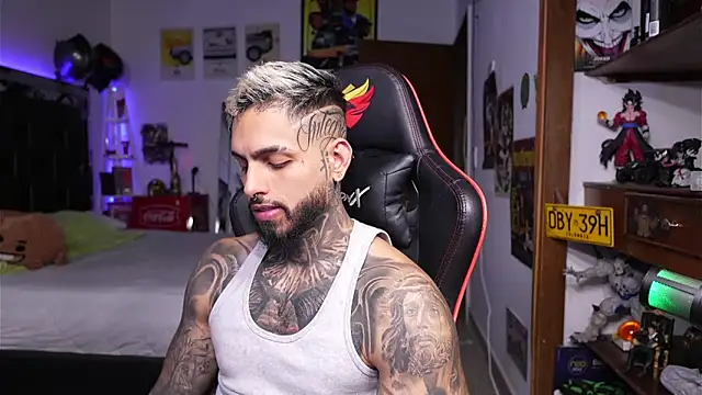 logan hugh8 online show from 04-13-26, 08:03