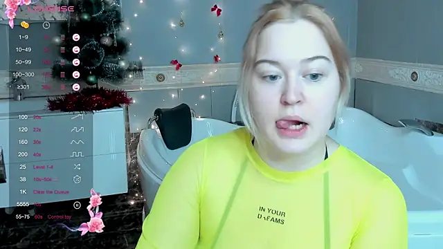 HelenHartt online show from 12-23-25, 01:25