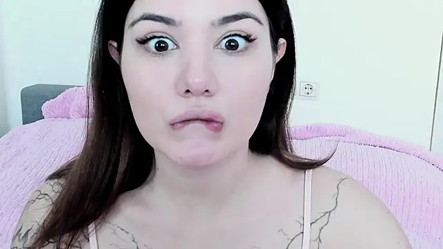 Dark Moni online show from 04-29-26, 03:21