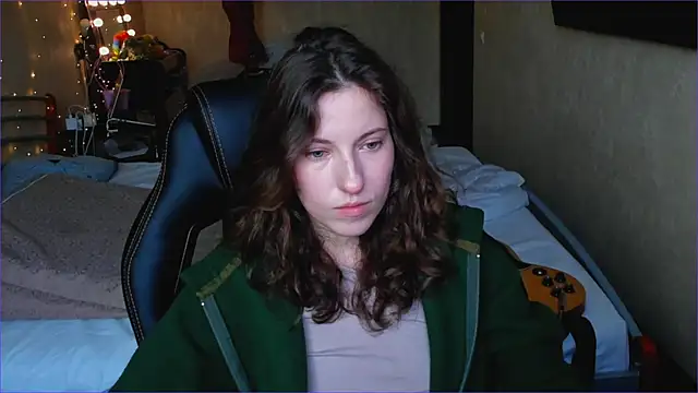 Agata in Wonderland online show from 11-04-25, 11:20