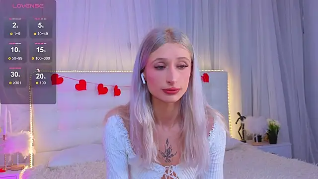 Monica Leen online show from 02-19-26, 06:20