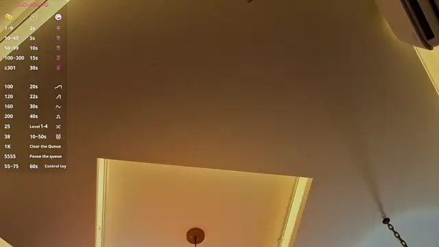 Snapshot of MiaWonderfull chatting on 06-27-26, 03:00 MiaWonderfull online show from 06-27-26, 03:00
