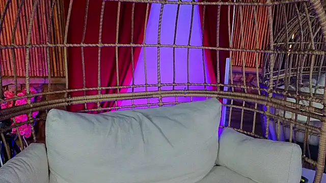 Snapshot of MiaWonderfull chatting on 07-19-26, 11:08 MiaWonderfull online show from 07-19-26, 11:08