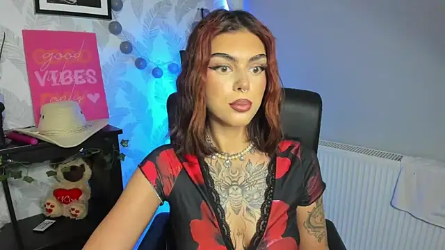 Snapshot of Nova_SIN chatting on 05-29-26, 05:38 Nova SIN online show from 05-29-26, 05:38