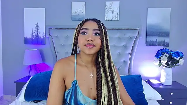 AngelaRoberts online show from 11-27-25, 04:58