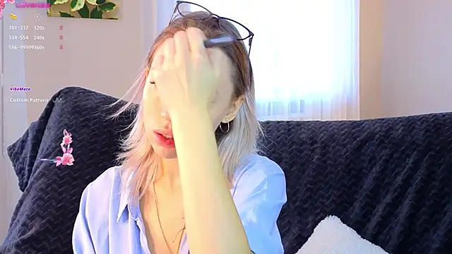 NyxaThorn online show from 09-20-25, 02:40