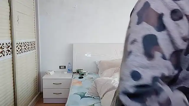 xxz98 online show from 12-15-25, 07:12