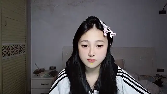 Snapshot of xxz98 chatting on 12-21-25, 07:21 xxz98 online show from 12-21-25, 07:21