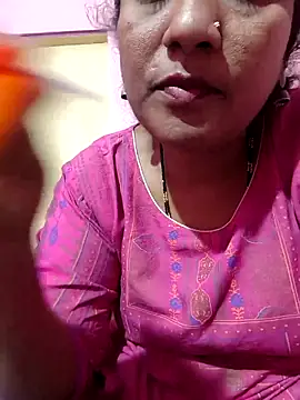 Snapshot of Aunty_Boy_143 chatting on 09-23-25, 11:46 Aunty Boy 143 online show from 09-23-25, 11:46