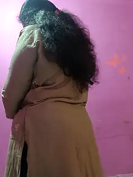 Snapshot of Aunty_Boy_143 chatting on 09-24-25, 08:50 Aunty Boy 143 online show from 09-24-25, 08:50