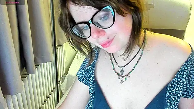 Snapshot of MilisaSweet777 chatting on 10-02-25, 07:32 MilisaSweet777 online show from 10-02-25, 07:32