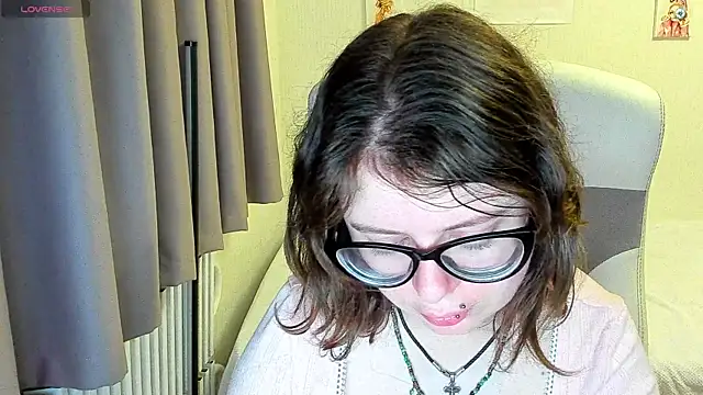 Snapshot of MilisaSweet777 chatting on 10-12-25, 07:13 MilisaSweet777 online show from 10-12-25, 07:13