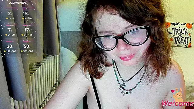 Snapshot of MilisaSweet777 chatting on 10-20-25, 07:03 MilisaSweet777 online show from 10-20-25, 07:03