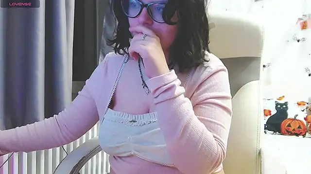 Snapshot of MilisaSweet777 chatting on 11-01-25, 08:33 MilisaSweet777 online show from 11-01-25, 08:33