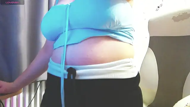 Snapshot of MilisaSweet777 chatting on 11-04-25, 08:19 MilisaSweet777 online show from 11-04-25, 08:19