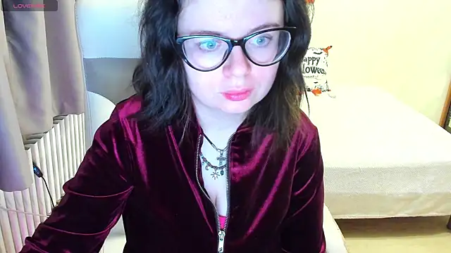 Snapshot of MilisaSweet777 chatting on 11-07-25, 08:20 MilisaSweet777 online show from 11-07-25, 08:20