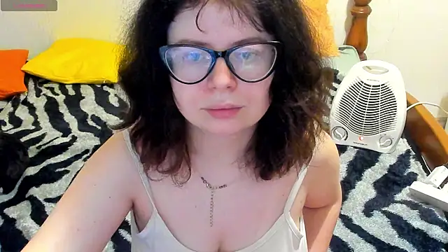 Snapshot of MilisaSweet777 chatting on 01-18-26, 12:53 MilisaSweet777 online show from 01-18-26, 12:53